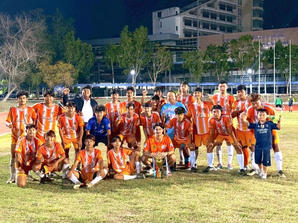 ขอแสดงความยินดีกับ ทีมนักกีฬาฟุตบอลชาย คณะมนุษยศาสตร์และสังคมศาสตร์ มหาวิทยาลัยราชภัฏสุราษฎร์ธานี