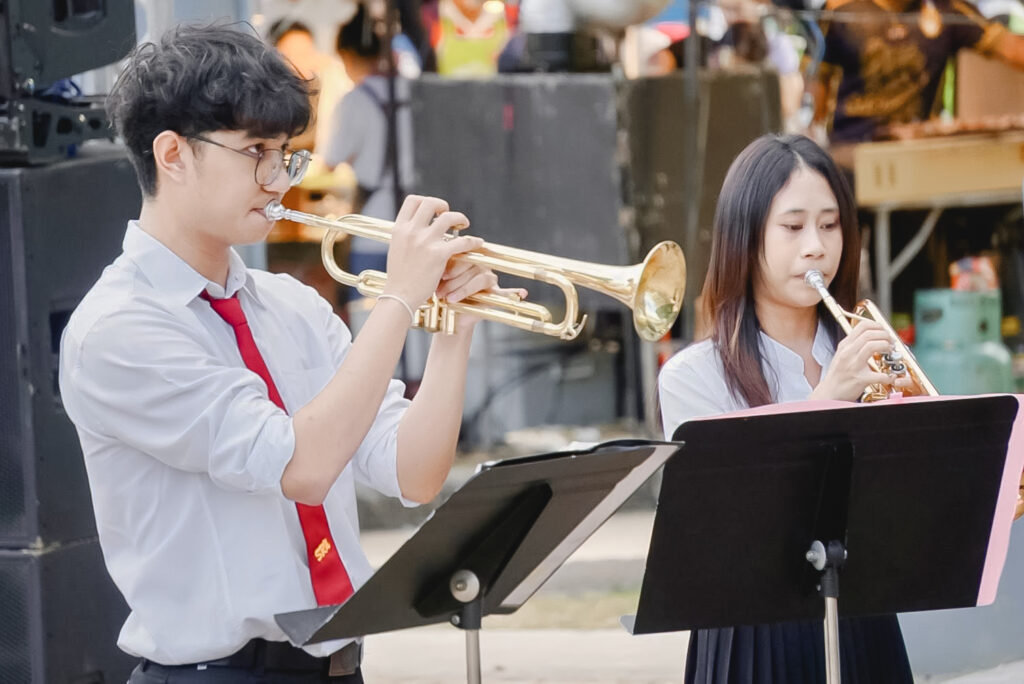 🎶 สาขาวิชาดนตรีสากล จัดเวทีนำเสนอผลงานทางดนตรี เสริมสร้างทักษะวิชาชีพนักศึกษา 🎤✨