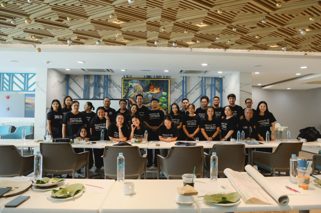 โครงการอบรมเชิงปฏิบัติการการพัฒนาบุคลากรสายวิชาการและสายสนับสนุน